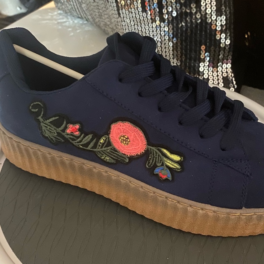 ‼️Floral Embroidered Sneakers‼️ - Picture 6 of 6